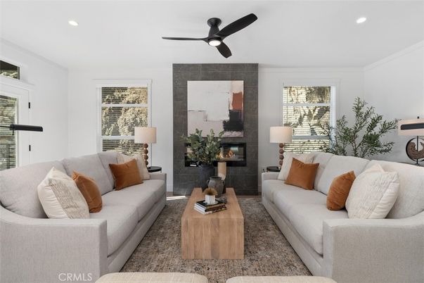 Fireplace, Interior, Living room, Recessed Lighting