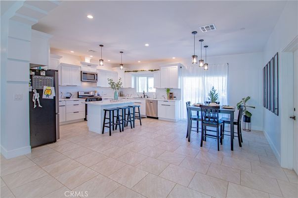Dining room, Interior, Kitchen, Pendant Lights, Recessed Lighting, Stainless Steel Appliances