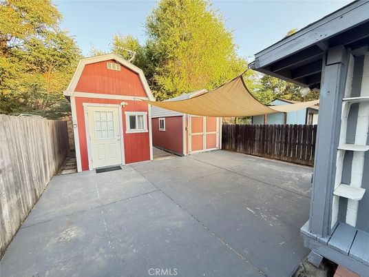 Detached Garage, Exterior
