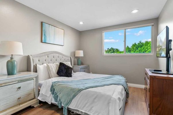 Bedroom, Interior, Recessed Lighting, Wood Texture Flooring