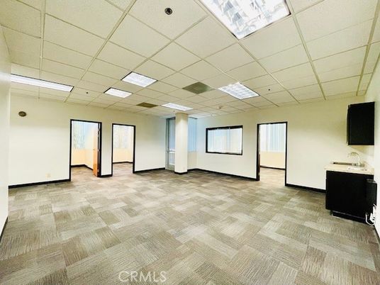 Empty room, Interior, Recessed Lighting
