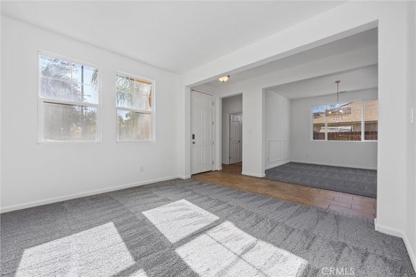 Empty room, Interior, Pendant Lights