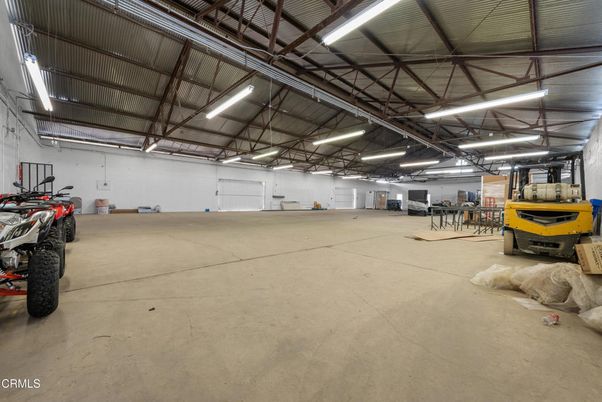 Garage, Interior