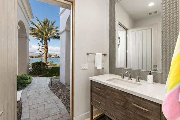 Bathroom, Interior, Recessed Lighting, Water