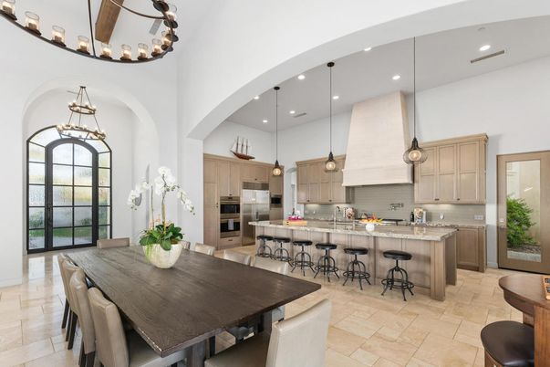 Dining room, Interior, Kitchen, Pendant Lights, Recessed Lighting, Stainless Steel Appliances