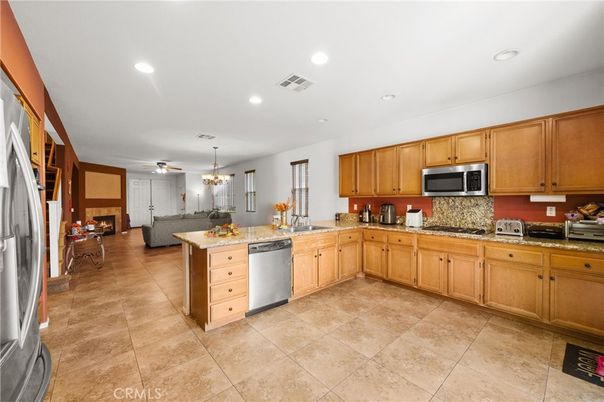 Chandelier, Interior, Kitchen, Living room, Recessed Lighting, Stainless Steel Appliances