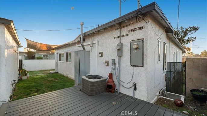 Backyard, Exterior
