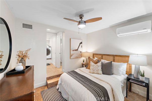 Bedroom, Interior, Washer