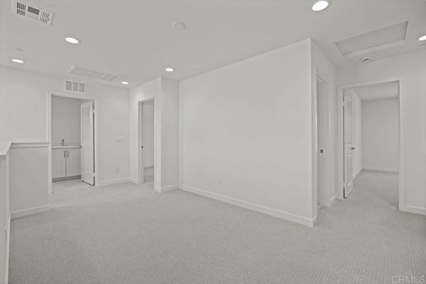 Empty room, Interior, Recessed Lighting