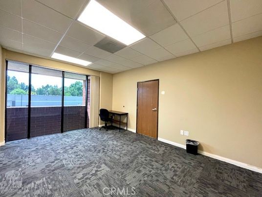 Empty room, Interior, Recessed Lighting, Water