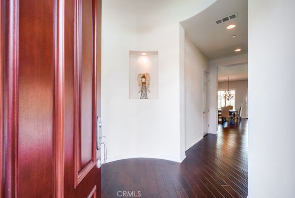 Chandelier, Dining room, Interior, Recessed Lighting, Wood Texture Flooring