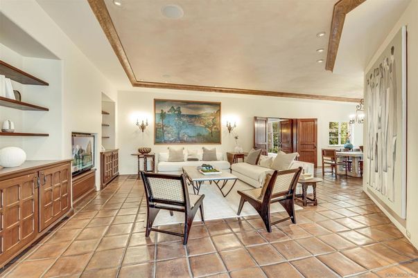 Chandelier, Dining room, Interior, Living room, Recessed Lighting, Wooden Beams
