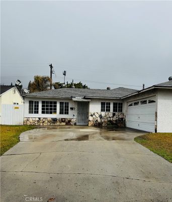 Attached, Backyard, Exterior, Facade, Ranch