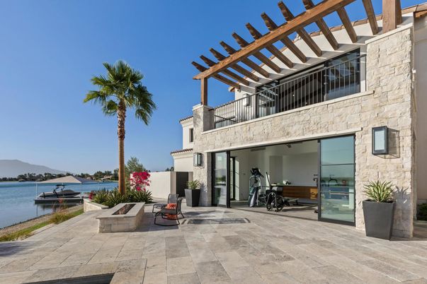 Exterior, Fitness Equipment, Water