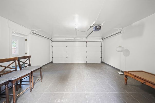 Garage, Interior