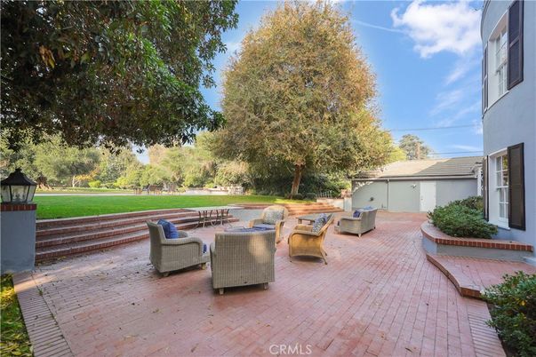 Backyard, Detached Garage, Exterior