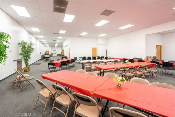 Dining room, Interior, Recessed Lighting