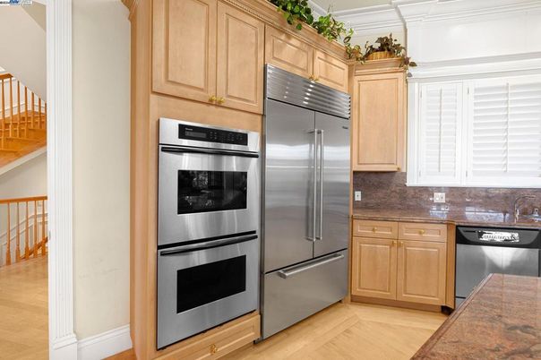 Interior, Kitchen, Stainless Steel Appliances, Wood Texture Flooring