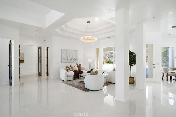 Dining room, Interior, Living room, Pendant Lights, Recessed Lighting