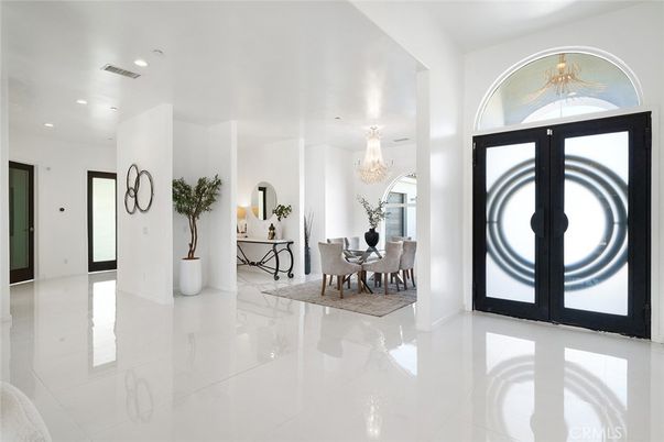 Chandelier, Dining room, Interior, Recessed Lighting
