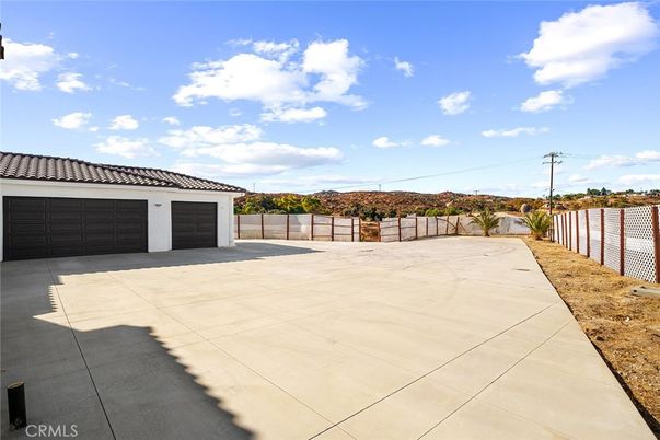Backyard, Detached Garage, Exterior