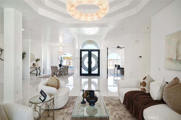 Chandelier, Dining room, Interior, Living room, Pendant Lights, Recessed Lighting