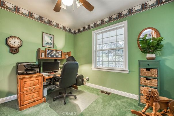 Home Office, Interior