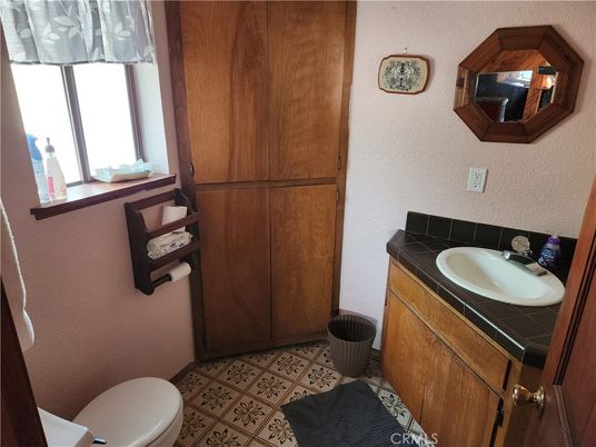 Bathroom, Interior, Tile Countertops