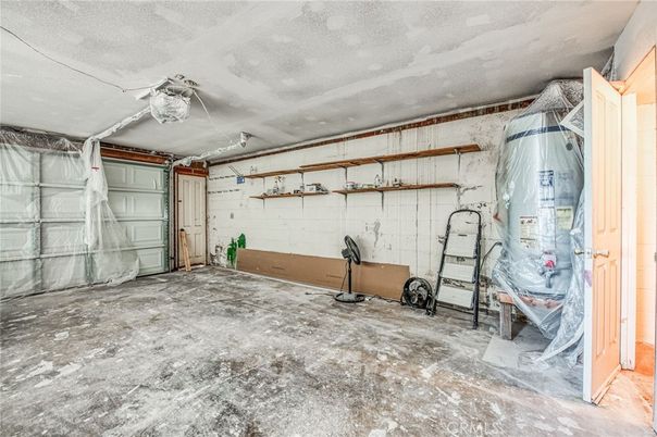 Garage, Interior