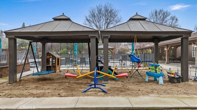 Backyard, Exterior, Playground