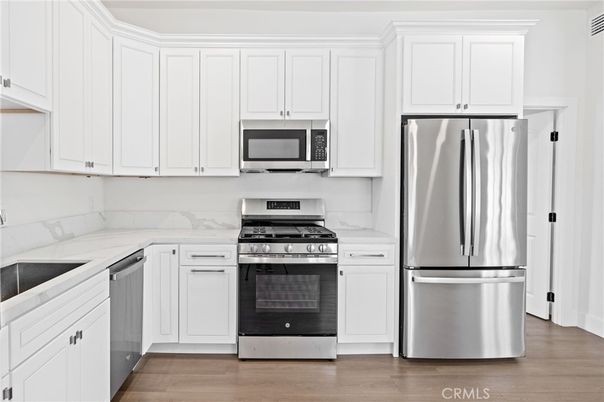 Interior, Kitchen, Stainless Steel Appliances, Wood Texture Flooring