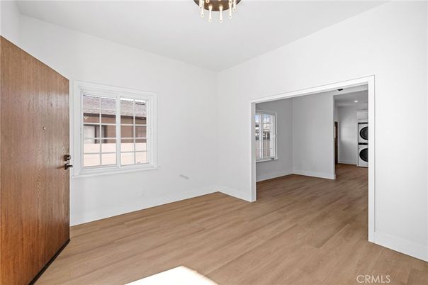 Empty room, Interior, Washer, Wood Texture Flooring