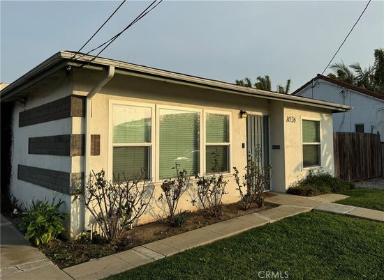 Exterior, Facade, None