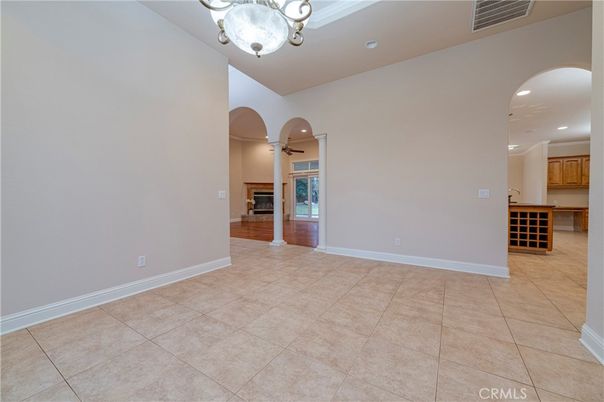 Empty room, Interior, Recessed Lighting