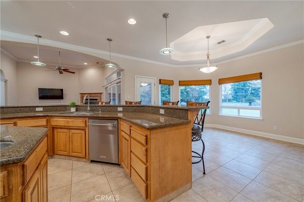 Interior, Kitchen, Pendant Lights, Recessed Lighting, Stainless Steel Appliances