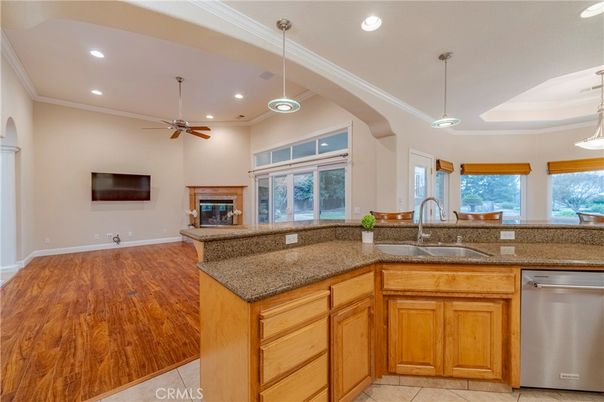 Fireplace, Interior, Kitchen, Pendant Lights, Recessed Lighting, Wood Texture Flooring