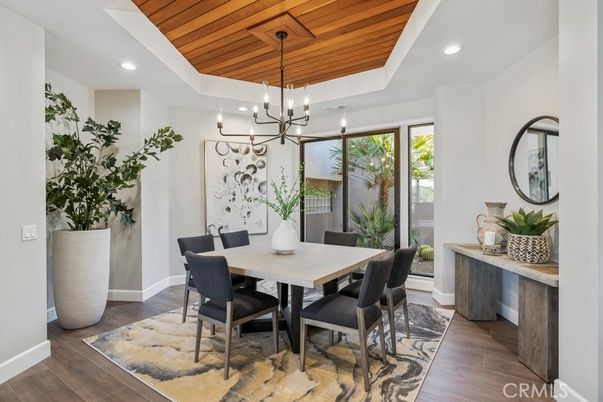 Chandelier, Dining room, Interior, Pendant Lights, Recessed Lighting, Wooden Ceilings, Wood Texture Flooring