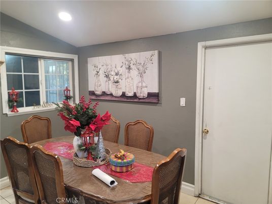 Dining room, Interior, Recessed Lighting