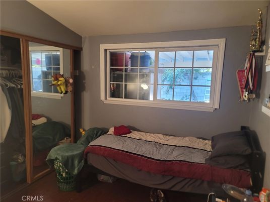 Bedroom, Interior, Water