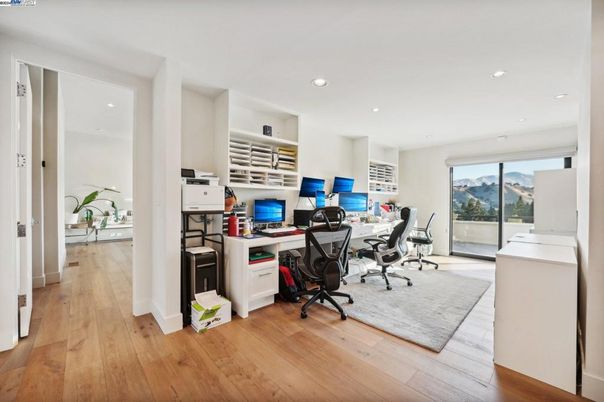 Home Office, Interior, Recessed Lighting, Wood Texture Flooring