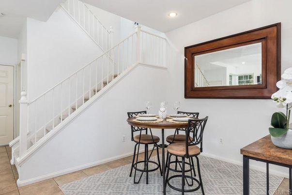 Dining room, Interior, Recessed Lighting