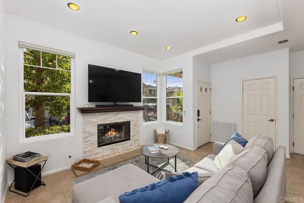 Fireplace, Interior, Living room, Recessed Lighting