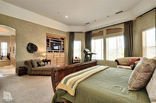Bedroom, Fitness Equipment, Interior, Recessed Lighting