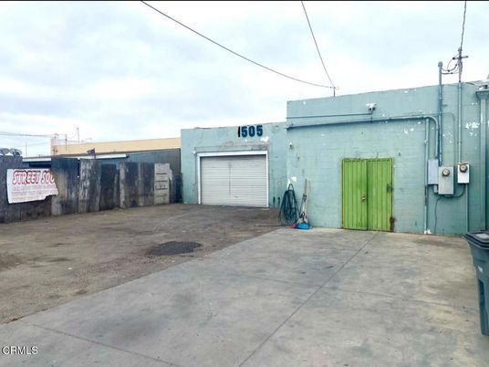 Backyard, Detached Garage, Exterior