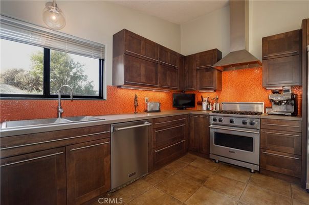 Interior, Kitchen, Stainless Steel Appliances