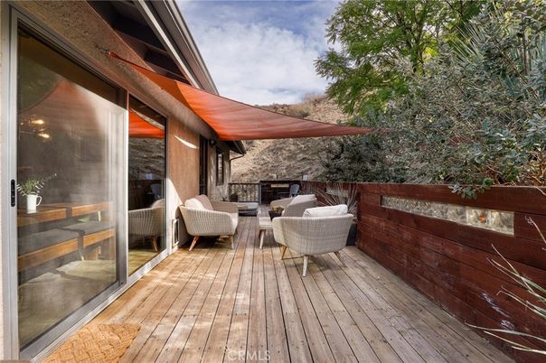 Exterior, Wood Texture Flooring