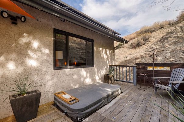 Exterior, Hot Tub