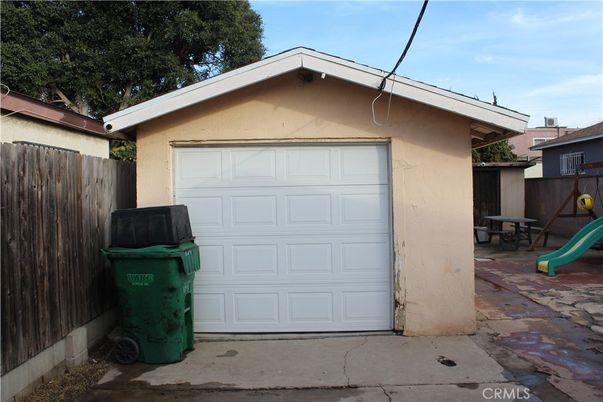 Detached Garage, Exterior, Playground
