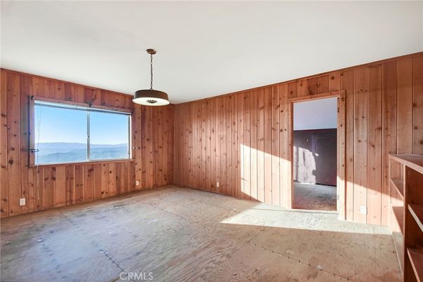 Empty room, Interior, Pendant Lights, Wooden Walls