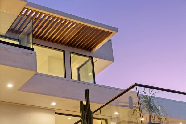 Exterior, Facade, Modern